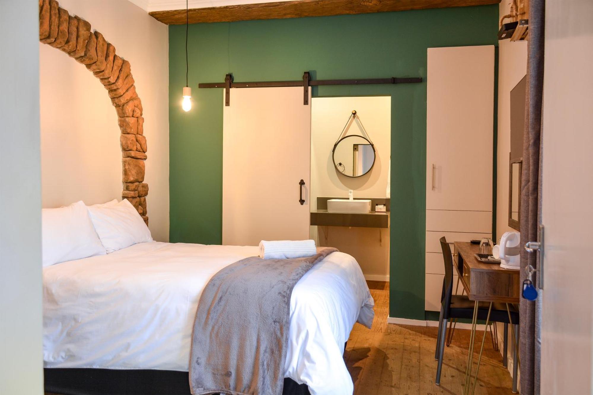 Biggy Best Boutique Hotel & Self Catering Cottages Хоуик Екстериор снимка
