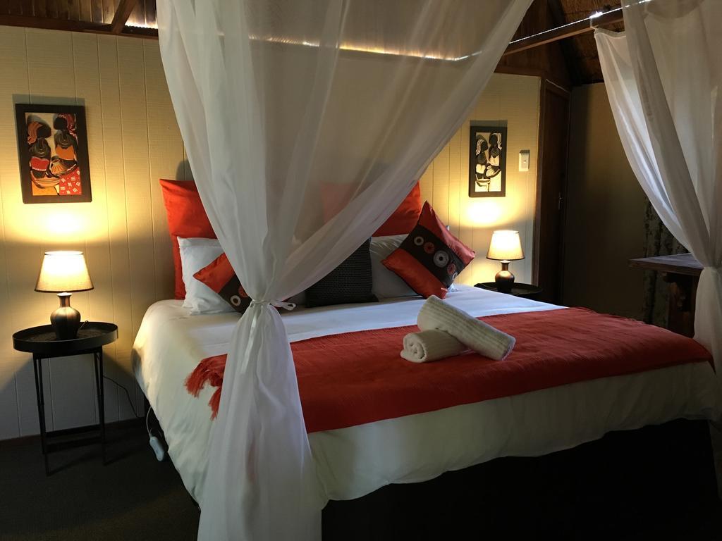 Biggy Best Boutique Hotel & Self Catering Cottages Хоуик Екстериор снимка